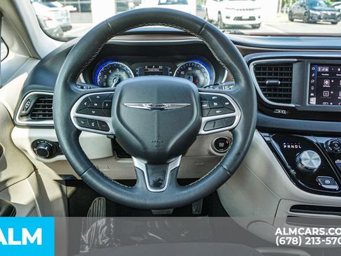 Used 2022 Chrysler Voyager LX FWD image 29