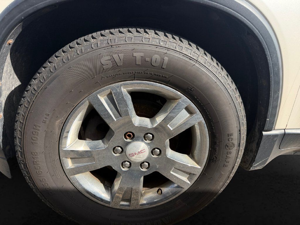 Used 2011 GMC Acadia SLT AWD/4WD image 12
