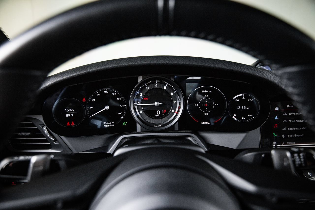 Certified 2024 Porsche 911 Carrera T RWD image 15