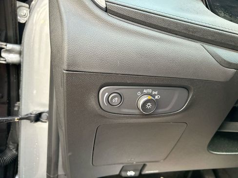 Used 2024 Buick Encore GX Preferred FWD image 21