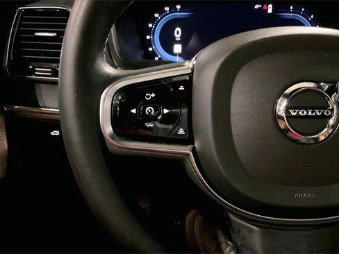 Certified 2024 Volvo XC90 B6 Ultimate image 19