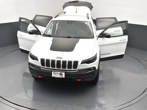 Used 2022 Jeep Cherokee Trailhawk AWD/4WD image 26