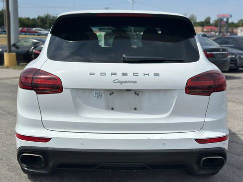 Used 2016 Porsche Cayenne AWD/4WD image 7