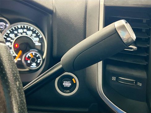 Used 2019 RAM 2500 Big Horn w/ Protection Group AWD/4WD image 14