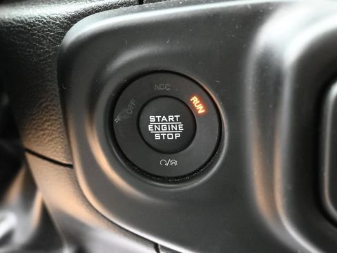 Used 2023 Jeep Wrangler Unlimited Sahara w/ Cold Weather Group AWD/4WD image 22