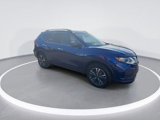 Used 2019 Nissan Rogue SV w/ Sun & Sound Touring Package video 2