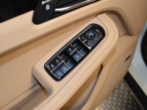 New 2026 Porsche Macan AWD/4WD image 18