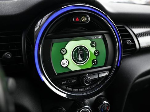 Used 2020 MINI Cooper S image 34