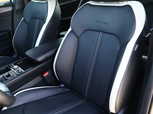 Used 2025 Kia K5 GT-Line image 12