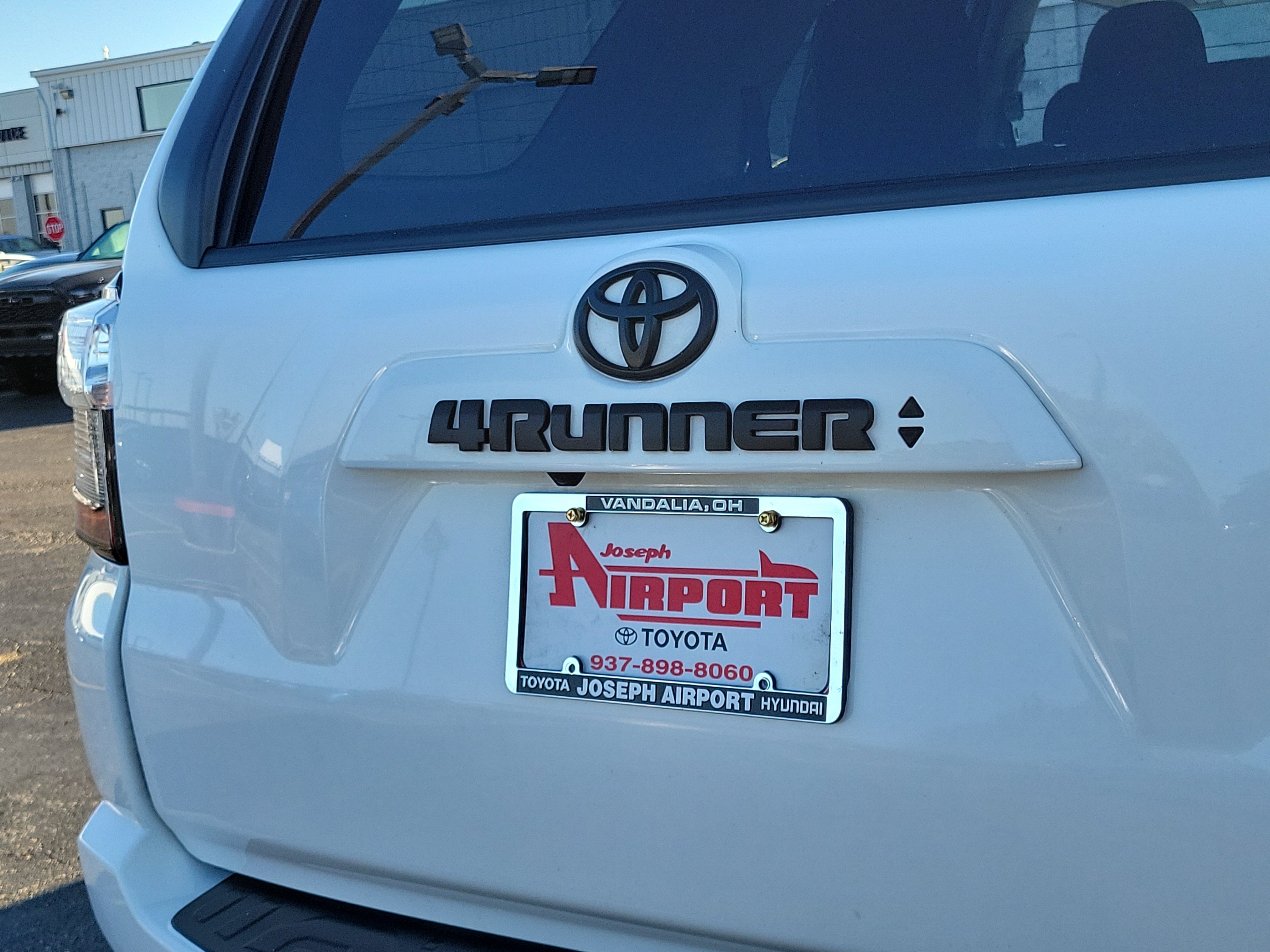 Used 2024 Toyota 4Runner SR5 AWD/4WD image 7