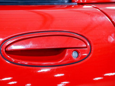 Used 2004 Chevrolet Corvette Coupe w/ Roof Package RWD image 37