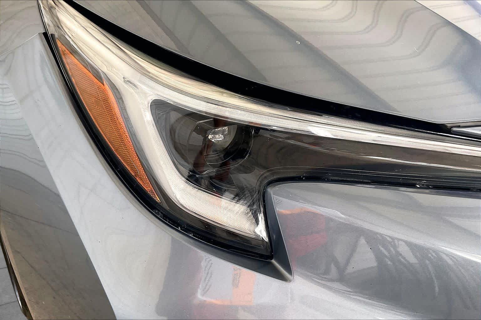 Used 2025 Toyota Corolla SE FWD image 28