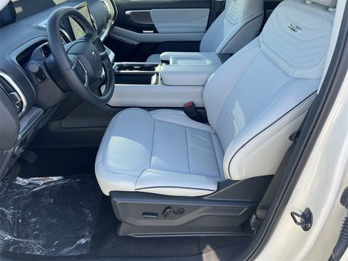 New 2026 Ford Expedition Max Platinum w/ Platinum Ultimate Package image 15