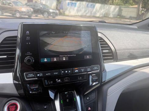 Used 2018 Honda Odyssey EX-L image 21