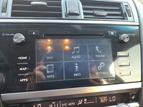 Used 2017 Subaru Outback 2.5i Touring image 25