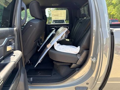 New 2026 RAM 2500 Big Horn AWD/4WD image 19