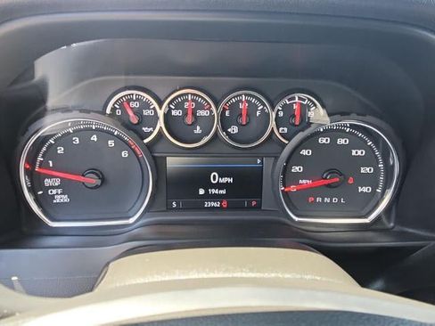 Used 2022 Chevrolet Silverado 1500 LT RWD image 12