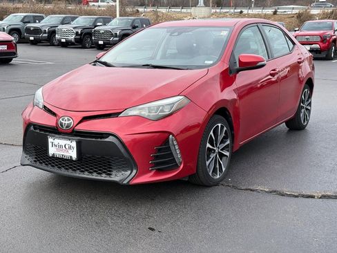 Used 2018 Toyota Corolla XSE image 10