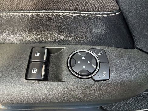 Used 2015 Ford Mustang GT image 18