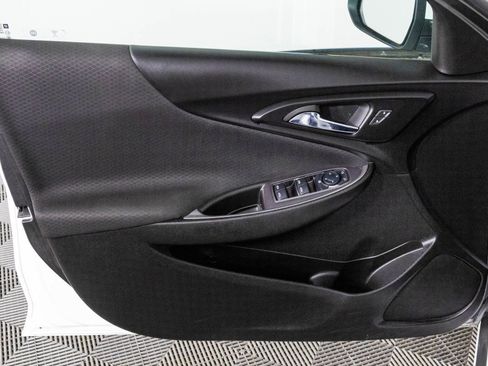 Used 2023 Chevrolet Malibu LT image 35