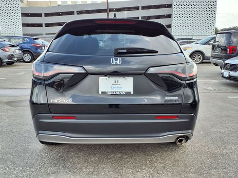 Certified 2025 Honda HR-V Sport image 23
