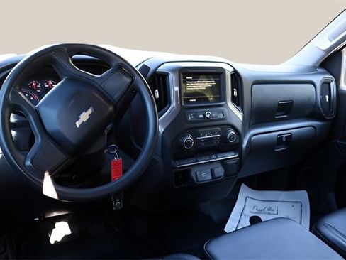 Used 2019 Chevrolet Silverado 1500 W/T w/ Trailering Package image 15