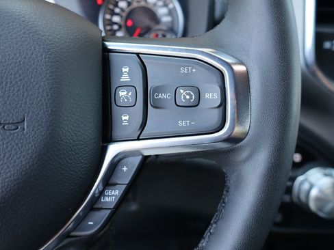 Used 2025 RAM 1500 Laramie AWD/4WD image 18