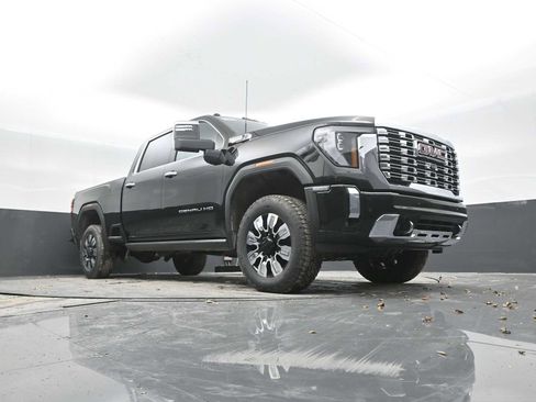 New 2026 GMC Sierra 2500 Denali w/ Denali Reserve Package image 37