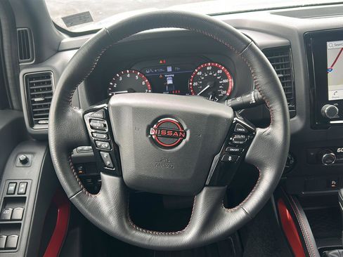 Used 2024 Nissan Frontier PRO-4X w/ Technology Package AWD/4WD image 20