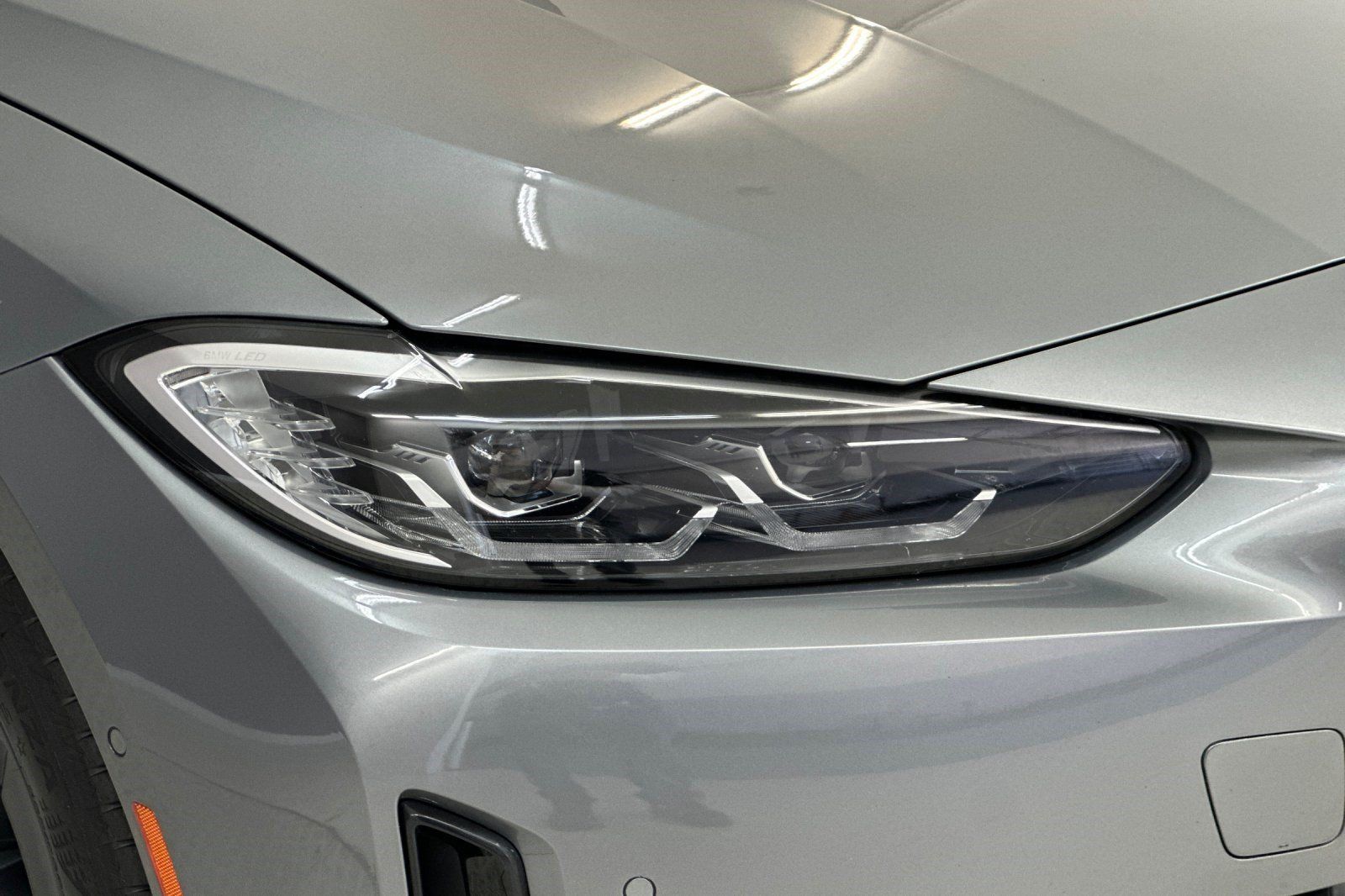 Used 2024 BMW i4 eDrive35 w/ Premium Package RWD image 11