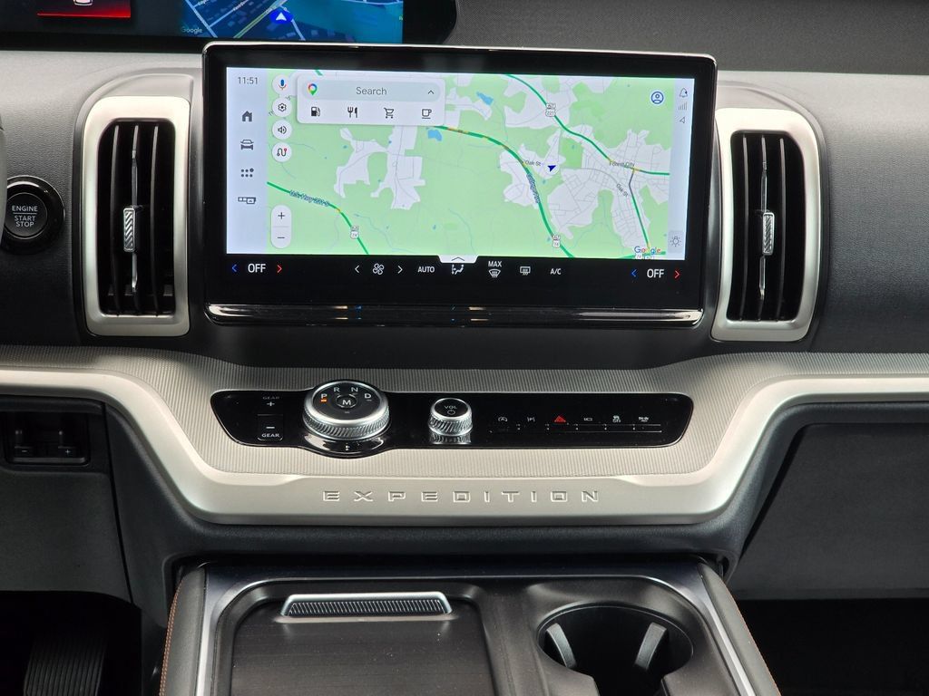 Used 2025 Ford Expedition Max Active RWD image 19