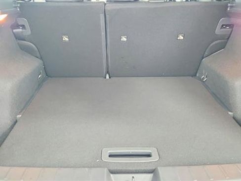 New 2025 Nissan Kicks SR image 10