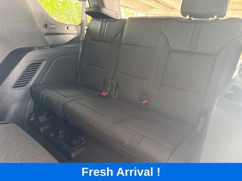 Used 2022 Chevrolet Tahoe RST w/ Luxury Package RWD image 4