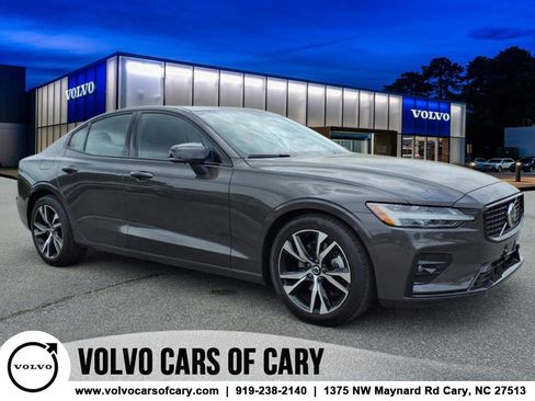 Certified 2025 Volvo S60 B5 Plus image 1