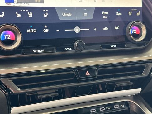 New 2026 Lexus TX 550h AWD Plug-In Hybrid image 19