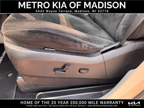 Used 2012 Dodge Grand Caravan Crew FWD image 13