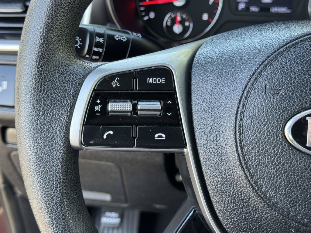 Used 2019 Kia Sorento FWD image 12
