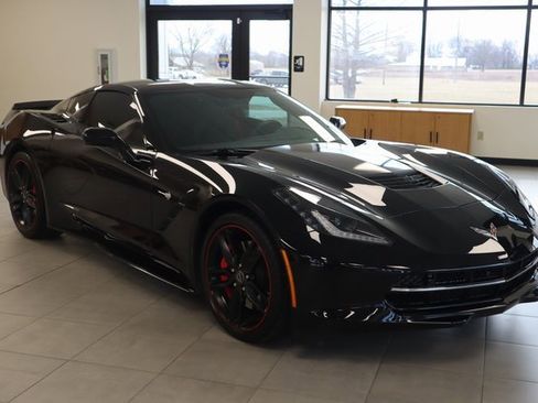 Used 2019 Chevrolet Corvette Stingray Z51 image 17