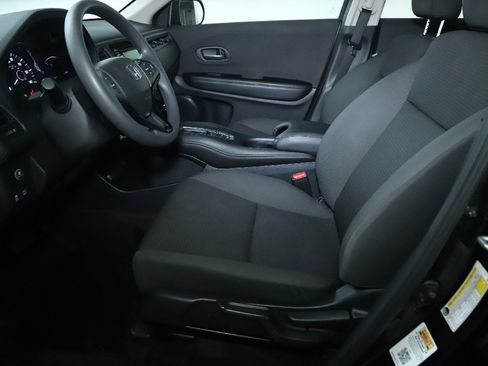 Used 2019 Honda HR-V LX image 18
