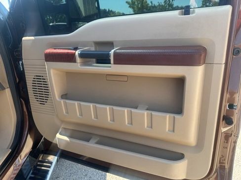 Used 2012 Ford F350 King Ranch w/ King Ranch w/Chrome Pkg image 7