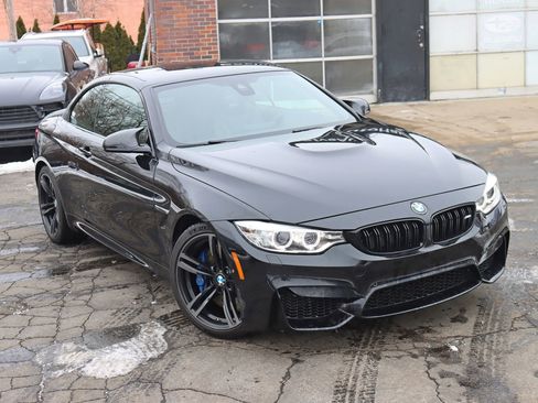 Used 2015 BMW M4 Convertible w/ Executive Package image 9
