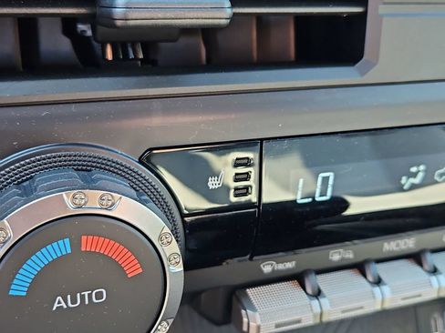 New 2026 Toyota Tacoma TRD Off-Road AWD/4WD image 11