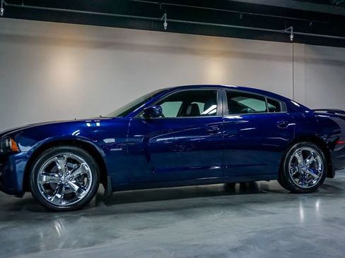 Used 2014 Dodge Charger R/T RWD image 45