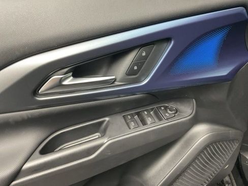 New 2026 Chevrolet Equinox EV LT image 10