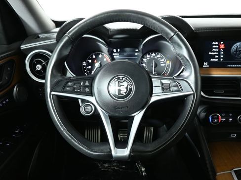 Used 2019 Alfa Romeo Stelvio Ti Lusso w/ Quick Order Package 22X Lusso image 16