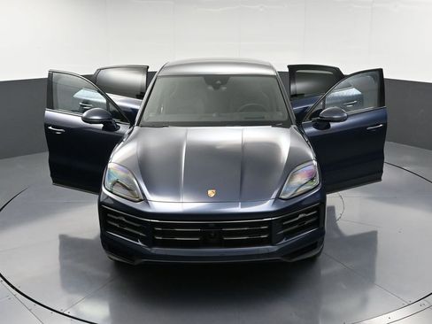 New 2026 Porsche Cayenne S image 35