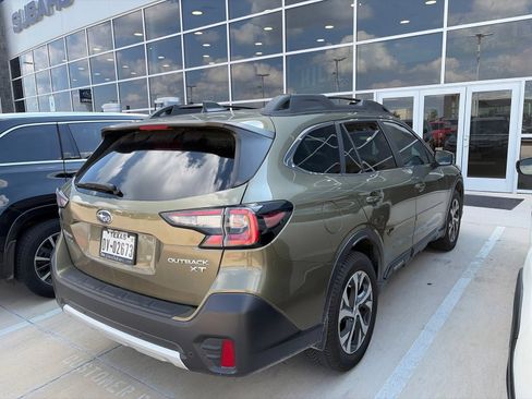 Used 2020 Subaru Outback Limited XT w/ Popular Package #2 AWD/4WD image 3