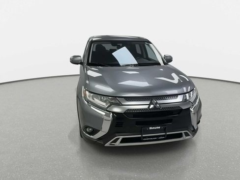 Used 2020 Mitsubishi Outlander SE AWD/4WD image 3