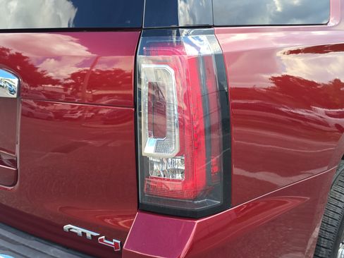 Used 2019 GMC Yukon Denali w/ Denali Ultimate Package image 8