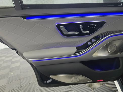 New 2025 Mercedes-Benz S 580 4MATIC Sedan image 19